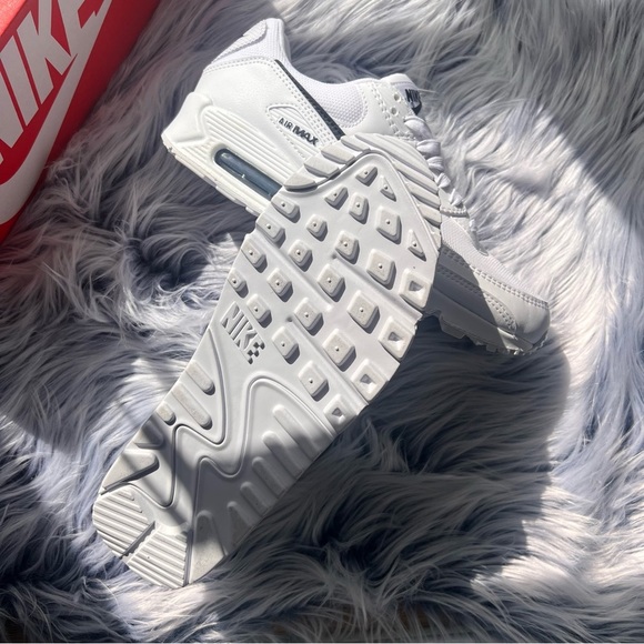 Nike Air Max 90 - Picture 3 of 5